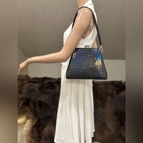 Unique Iridescent Embossed Leather Handmade Push Lock Boxy Bag, Multi Use Style - Picture 4 of 17